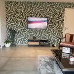 D Hotes Le Joyau With Indoor Pool And Sauna