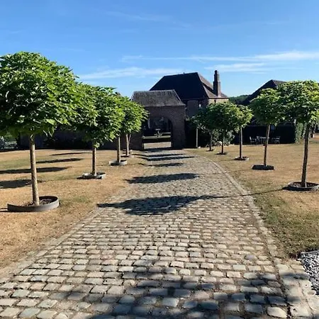 Апартаменты D Hotes Le Joyau With Indoor Pool And Sauna Lasne